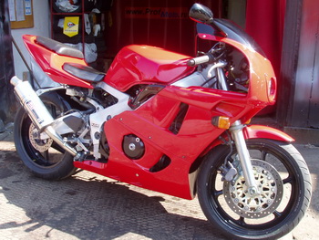 ����������� CBR400 ������ ����������
